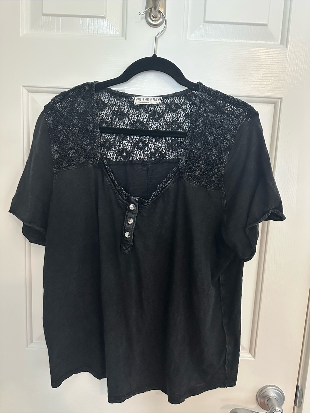 We The Free Black Lace-Yoke Short Sleeve Top Size M